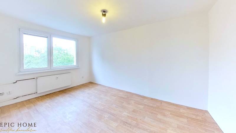 1-izbovy-byt-Bratislava-II-cast-Medzijarky-Bedroom.jpg