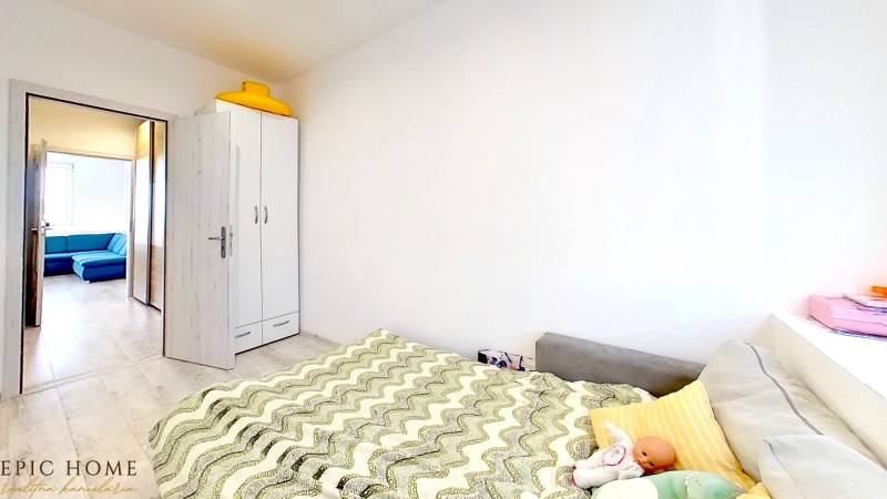 Kompletne-prerobeny-4-izbovy-byt-s-loggiu-ulica-Krikova-Bratislava-II-Bedroom(4).jpg