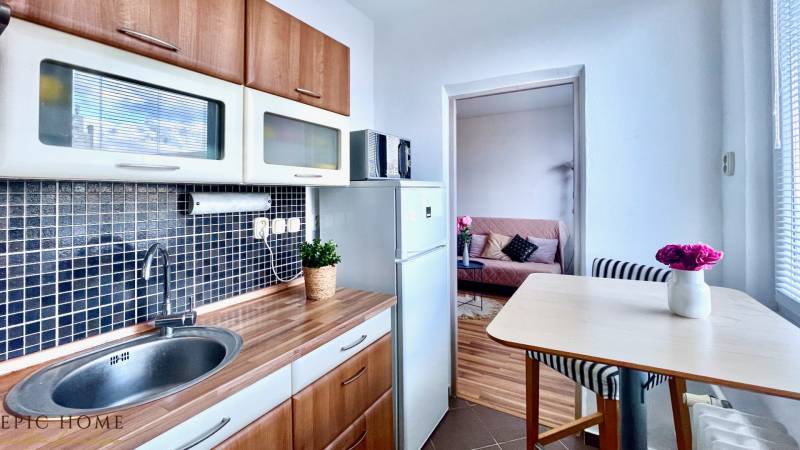 Ponukame_1izbovy_byt_Raca_EPICHOME_GROF_IMG_7419.jpeg