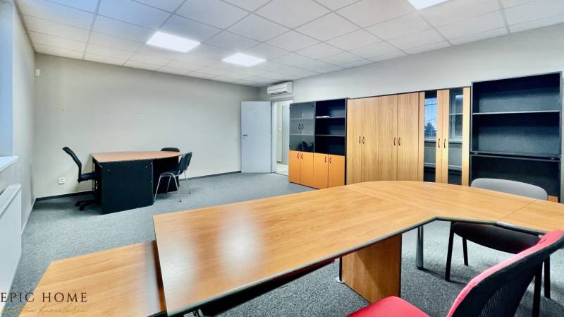 admin_priestor_Biskupice_Bratislava_Michal_Grof_EPICHOME_IMG_8265.jpeg