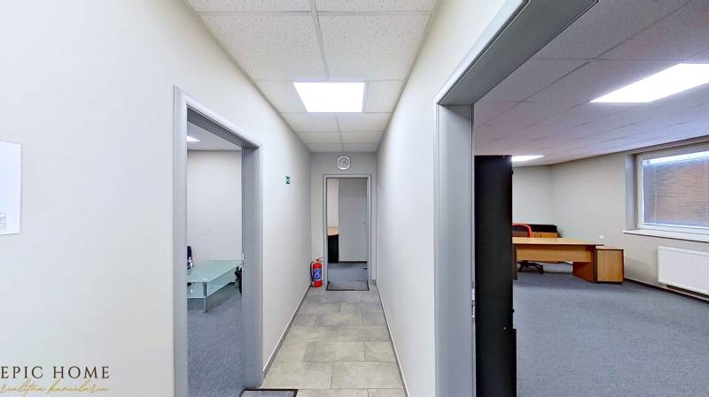 MICHAL_GROF_EPICHOME_ADMINISTRATIVNY-PRIESTOR-Podunajske-Biskupice-01192025_120206.jpg