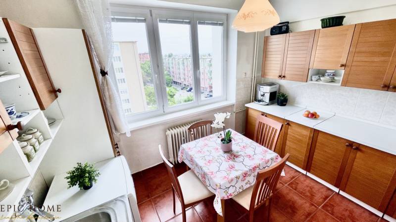 PREDAJ_3_IZBOVY_BYT_PANORAMATICKY_VYHLAD_KRASNANY_GROF_EPICHOME_IMG_2470.jpeg