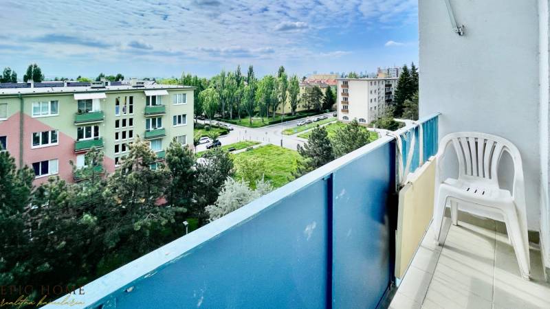 PREDAJ_3_IZBOVY_BYT_PANORAMATICKY_VYHLAD_KRASNANY_GROF_EPICHOME_IMG_2484.jpeg