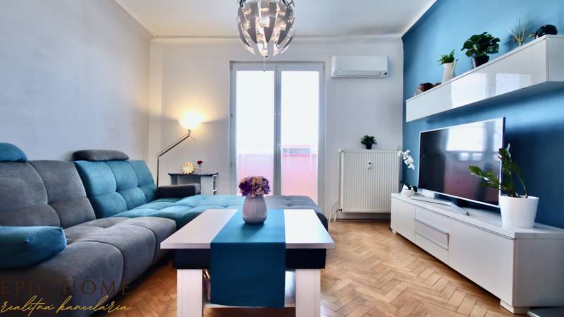 1iByt_Csl_Parasutistov_GROF_EpicHome_BA_082025_IIMG_3580.jpeg